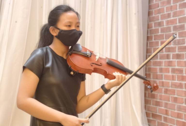 d9b939fc-3dbe-4243-8f28-7aae92dc64ac