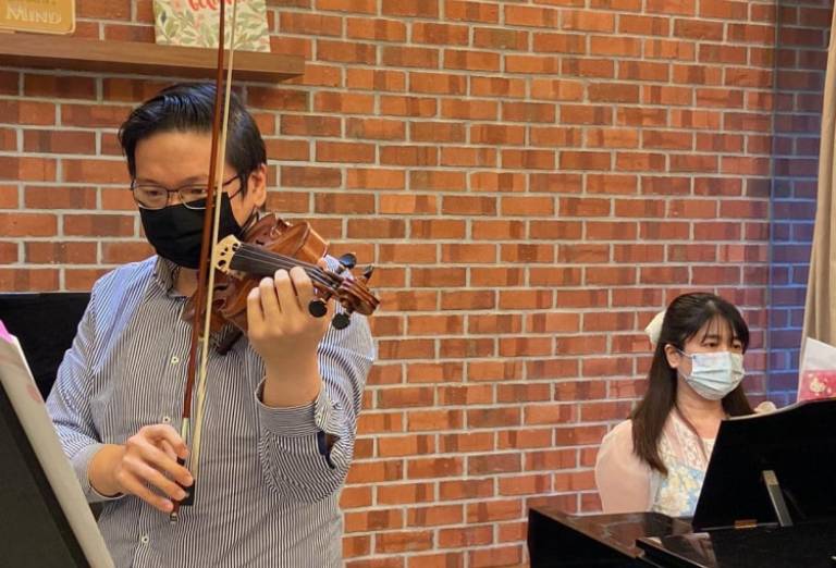 d9b939fc-3dbe-4243-8f28-7aae92dc64ac